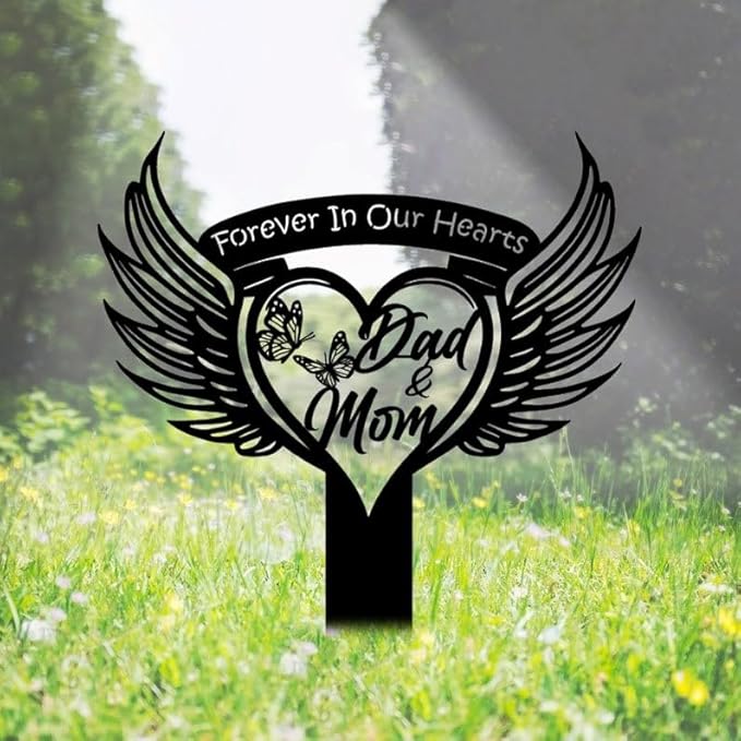 Custom Mom and Dad Memorial Stake – Personalized Cemetery Sign, Heart-Shaped Outdoor Garden Stake, Grave Decoration (Forever In Our Hearts)