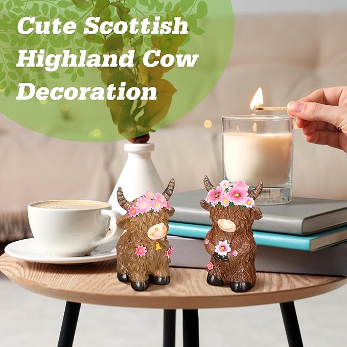 2 Pcs Highland Cow Figurines Decor Daisy Flower Highland Cow Gnomes Resin Statue Calf Lovers Gifts for Farmhouse Home Garden Kitchen Office Tiered Tray Table Decor