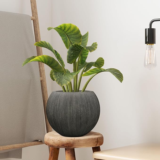 11.8 H x 14.5" Dia (8.9" Pot Opening) Plastic Round Vintage Black Planters for Outdoor Plants, Resin Flower Pot for Indoor and Outdoor Plants, Plant Pot with Drainage Holes and Plug for Patio Garden