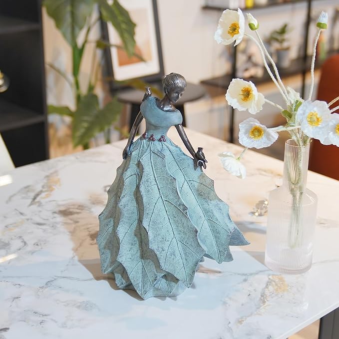 DiliComing Fairy Garden Statue Home Decoration - Outdoor Statue Table Decor for Living Room Garden Maiden Bookshelf Decor Xmas Resin Holly Leaves Maiden Green