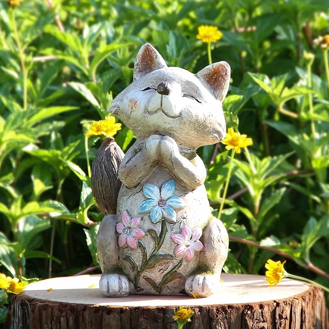 Fox Statue for Garden Decor, Garden Statue with Solar Power Light for Outdoor Patio Porch Lawn Yard Backyard Oudside Indoor Shelf Decoration,Praying Fox Sculptures & Statues Woman