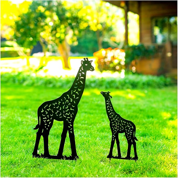 Giraffe Metal Decorative Garden Stakes Giraffe Gifts for Women Men Mom Birthday Gifts Silhouette Statues for Garden Decor, Yard Art, Patio, Outside, Lawn Ornaments, Outdoor Decorations