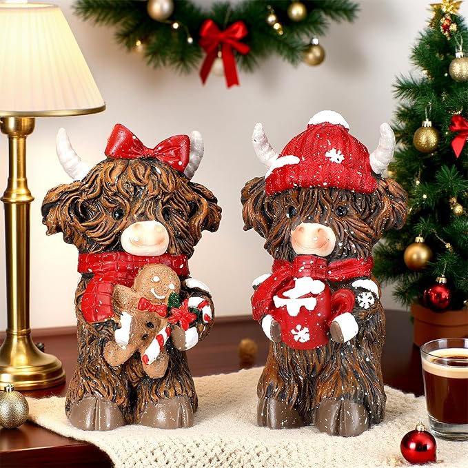 2 Pcs Christmas Highland Cow Figurines Decor Cow Gnomes with Santa Hat Christmas Resin Statue Calf Lovers Gifts for Farmhouse Home Garden Bathroom Kitchen Office Tiered Tray Table Decor