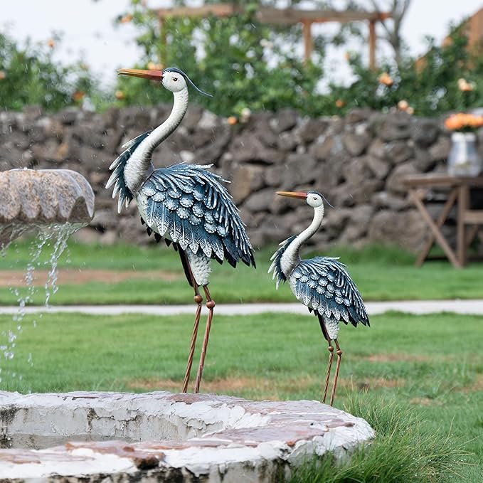 TERESA'S COLLECTIONS Garden Decor Blue Heron Sculptures & Statues,24.5" Coastal Metal Heron Decoy for Outdoor Outside Vivid Bird Metal Yard Art Cranes Patio Pond Pool Lawn Decorations,Gift for Mom