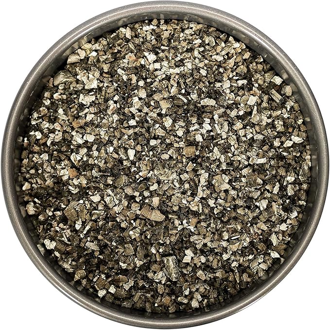 Horticultural Organic Vermiculite by GARDENERA - (Made in Ukraine) - Medium Grade - Natural Soil Additive for Potted Plants, Orchids, Hydroponics, Terrariums (3 Quart)