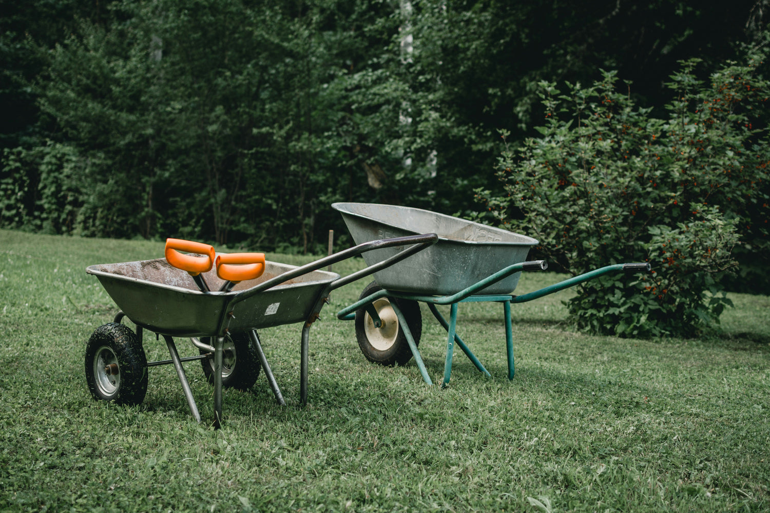 Wheelbarrows & Carts