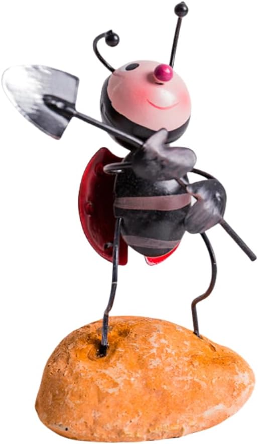Creative Fairy Tail World Ant Ladybug Figurine Statue, Room Office Desk Outdoor Fence Lawn Ornaments Garden Decoration Ant Figure Help Relax Collection Bedroom Healing Heart Good Mood -Shovel Ladybug