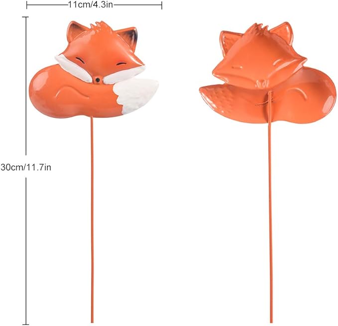 Sungmor 2PC Foxes Decorative Garden Stakes, Animal Statue Stakes for Indoor Outdoor Planters Yard Decòr, Metal Arts Lawn Landscaping Decorations, Cute Little Foxes Figurine for Potted Plants Ornament