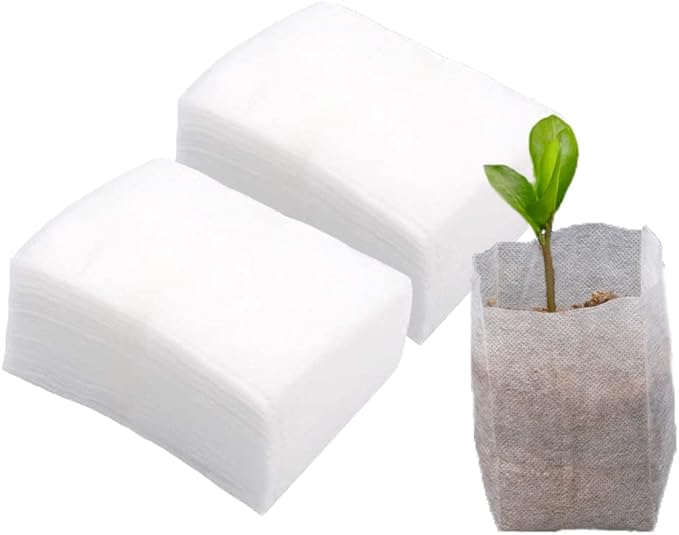 Belit 200Pcs Nursery Growing Bags,Non-Woven Fabric Seedlings Grow Bag for High Seedling Survival Rate,Plant Bags for Planting,Garden Seed Starters Pouch Small（4.2"x4.2"）