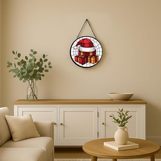 Stained Glass Window Hanging – 7.8 in Santa Hat Gift Box Panel with Chain， Bathroom Front Door Living Room Garden Decor， Gift for Mom Wife Lovers