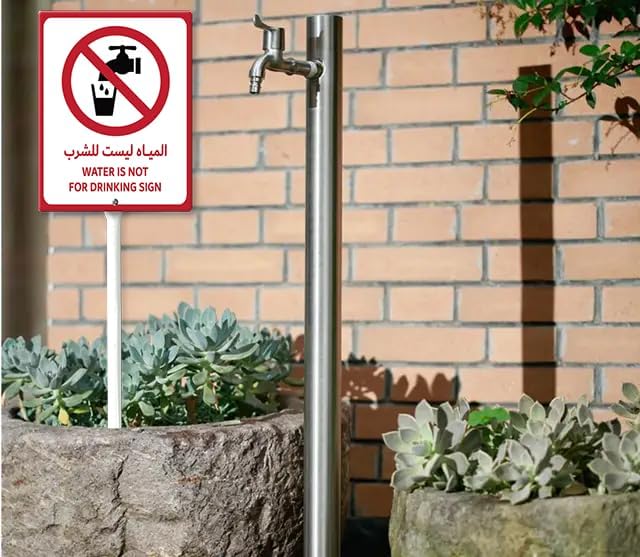 Water Is Not For Drinking Yard Sign with 11.6Inch Metal Stake, 4.6" x 6", Rustproof Aluminum Sign Garden Sign Lawn Art, Set of 1
