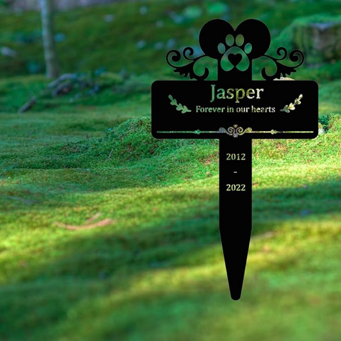 Personalized Pet Grave Marker Dog Memorial Garden Stake, Custom Dog Name Memorial Stake Metal Garden Decor Sign Cemetery Grave Plaque Stake for Outdoor Yard Lawn Sympathy Garden Stake