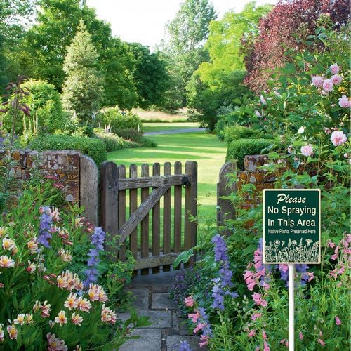 FemiaD No Spraying In This Area Yard Sign with Stake 8x12inch Sturdy Aluminum Rustproof Outdoor Lawn Decor Native Plants Preserved Here Sign for Garden Front Door Outdoor Use Easy to Install