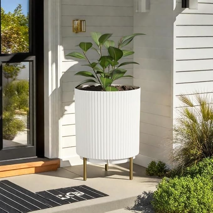 FONTOI 20.3'' Round Planter Stand, Plastic Striped Planter with 3 Holder, Indoor/Outdoor Flower Pot, White