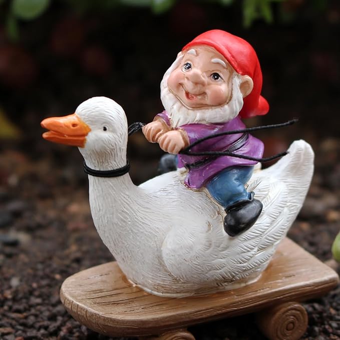 3PCS 3D Mini Gnome Statue, Gnome Riding Turtle, Duck, Snail Statue, Outdoor Fairy Garden Resin Crafts, Micro Landscape Ornaments, Landscaping DIY Garden Sculptures, Yard Lawn Home Decor (3 PCS)