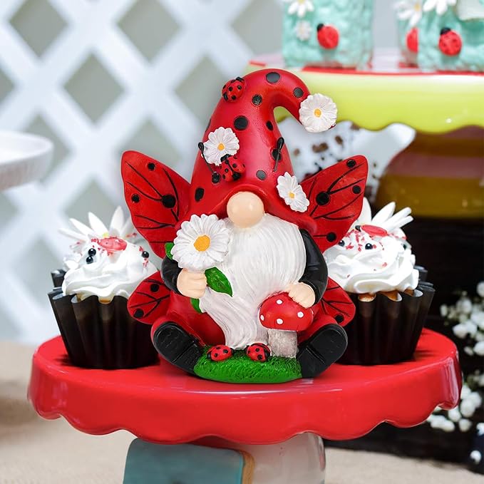 Ladybug Gnomes Decorations Resin Ladybug Figurines Decor Spring Kitchen Decor Gifts for Women Summer Garden Gnomes Decorations Ladybug Gnomes Garden Gnomes Decor Lawn Outdoor Decor