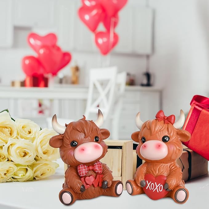 2PCS Valentines Highland Cow Figurine Valentines Day Gifts Valentines Day Decor Highland Cattle Love XOXO Highland Cow Gnomes Resin Figurine Statue Farmhouse Table Home Garden Decor