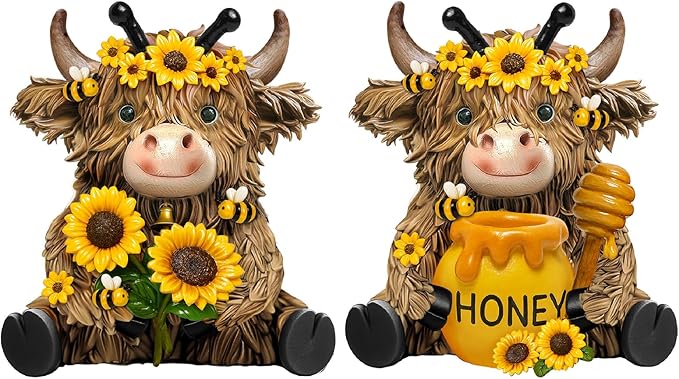 2 Pack Bee Highland Cow Resin Figurine Summer Bee Bathroom Highland Cow Gnomes with Sunflower Starfish Resin Statue for Garden Table Shelf Home Decor Calf Gnome Herd Gifts