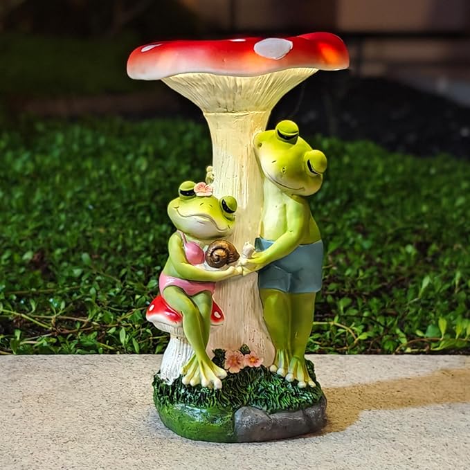 Solar Powered Frog Garden Statue, Outdoor Resin Frog Sculpture with LED Light, Waterproof Animal Decor for Lawn, Yard, Patio, Garden Accent for Night Lighting, Unique Gift for Nature Lovers
