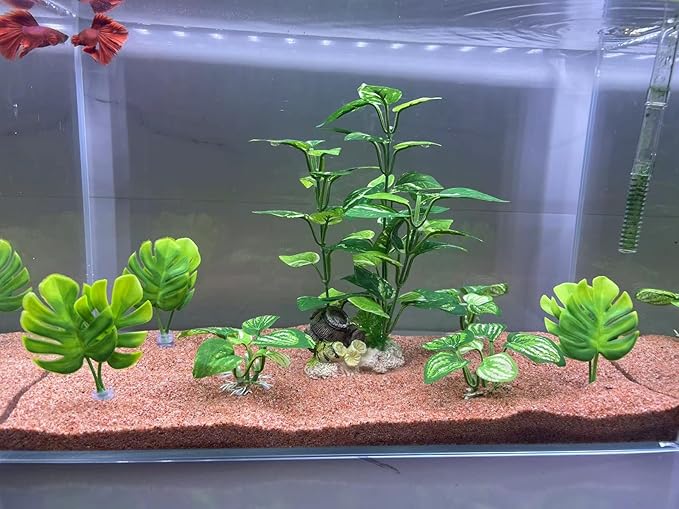 EDGCTYU Aquarium Decorations Fish Tank Artificial Plastic Plants，Silk Plants for Fish Tank Decoration, Pack of 7 (Green)