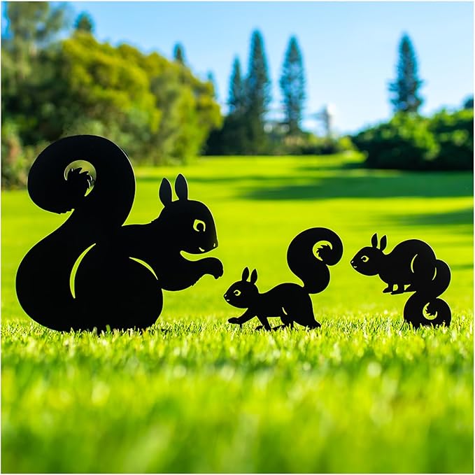 Squirrel Metal Garden Stakes Decorative Squirrel Gifts for Women/Men,Black Silhouette Statues for Yard Art,Outdoor Decor,Outside,Patio,Lawn Ornaments,Garden Decorations