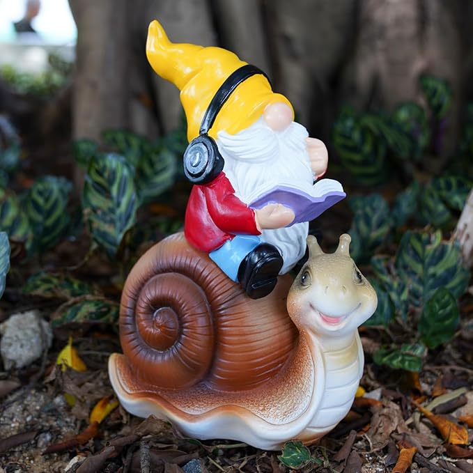 Ferrisland Garden Gnomes Snail Outdoor Figurines with Solar Lights, 10.4 inches Resin Solar Gnomes Decoration Yard Outdoor Garden, Patio Yard Lawn Birthday Housewarming Mother's Day（Gnome on Snail）