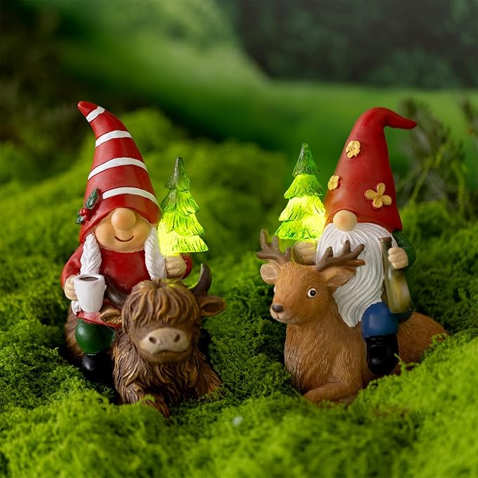 2 Pcs Gnome Garden Decor Statue Highland Cow and Reindeer, Solar LED Lights Gnomes Garden Sculpture Decorations for Yard, Gnomes Gifts for Women