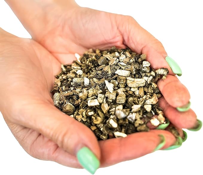 Horticultural Organic Vermiculite by GARDENERA - (Made in Ukraine) - Medium Grade - Natural Soil Additive for Potted Plants, Orchids, Hydroponics, Terrariums (3 Quart)