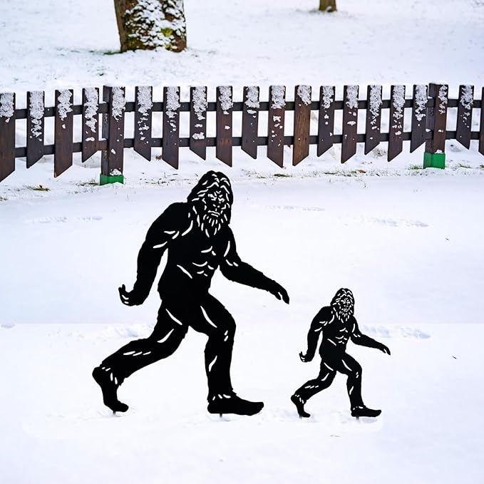 15.8 inch Bigfoot Outdoor Decor Metal Big Foot Sasquatch Gifts for Men Women Dad Bigfoot Silhouette Statues for Garden, Outside, Yard Art, Patio, Yard Display, Forests, Lawn Decorations