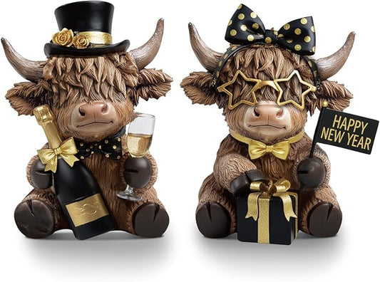 Karenhi 2 Pcs 2025 New Year Highland Cow Figurines, Happy New Year Cow Gnomes with Champagne and Gift Box, Resin Statue Calf Lovers Gifts Cute Yak Home Collectibles for Holiday Decor