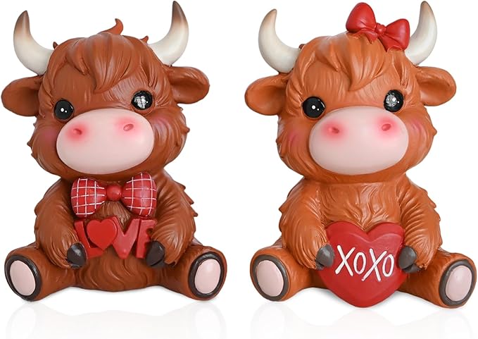 2PCS Valentines Highland Cow Figurine Valentines Day Gifts Valentines Day Decor Highland Cattle Love XOXO Highland Cow Gnomes Resin Figurine Statue Farmhouse Table Home Garden Decor