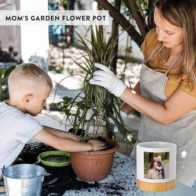 Andaz Press 4" Personalized Grandmas Garden Pot, Moms Garden Personalized Flower Pot, Nanas Garden Personalized Pots for Plants with Drainage Hole, Grandmas Gifts for Mom Grandma Flower Pot