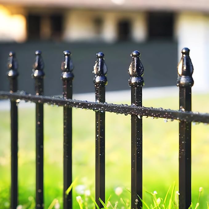 Metal Garden Fence 36" Wide x 28" High, 5 Panels (4 Panels + 1 Gate), Total 11.6 feet, Metal Border Folding Fence, Landscape Fencing Dog Fence Pet Fence for Flower Bed, Yard, Animal Barrier