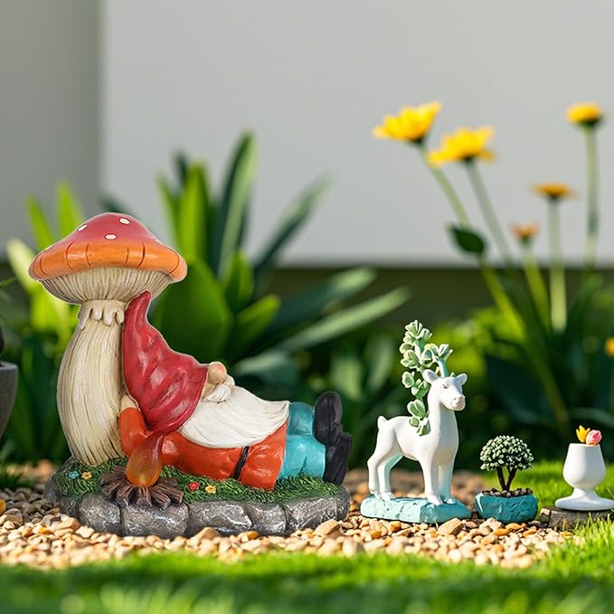 Christmas Garden Gnomes Statues with Solar LED Light, Solar Powered Gnome Sculptures for Patio Yard Lawn Balcony Decor Mother's Day Birthday Gifts for Women Mom 8.5 Inch