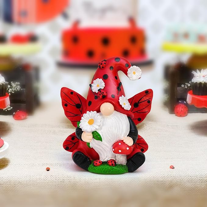 Ladybug Gnomes Decorations Resin Ladybug Figurines Decor Spring Kitchen Decor Gifts for Women Summer Garden Gnomes Decorations Ladybug Gnomes Garden Gnomes Decor Lawn Outdoor Decor