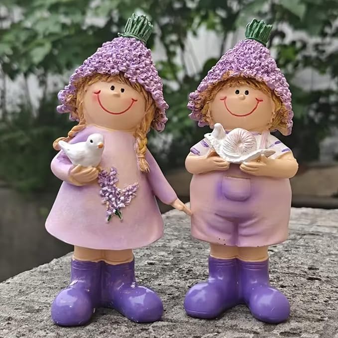 Lavender Outdoor Garden Resin Figurines, Couple Boy and Girl Statues, for Outdoor Patio Lawn Garden Decoration, Valentine's Day Home Decor, Ideal Gift for Mom, Dad and Friends