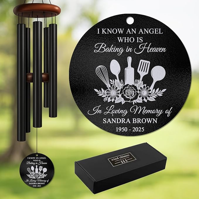 Personalized Baking Memorial Wind Chime – “I Know an Angel Who is Baking in Heaven” Custom Engraved Name & Years – Sympathy Gift for Baker, Mom, or Grandma – Memorial Windchime Tribute Keepsake