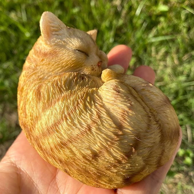 Mini Resin Orange Tabby Cat Statue, Simulated Feline Sleeping Kitten Sculpture, Hand Painted Pet Memorial Figurine for Garden, Desk, or Shelf Decor