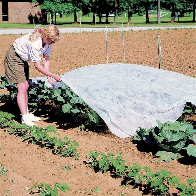 Plant Covers, 8Ft x 24Ft Reusable Floating Row Cover, 1oz Freeze Protection Plant Blankets for Cold Weather, Garden Winterize Cover for Winter Frost Protection, Thickened 1 oz Garden Quilt Cover