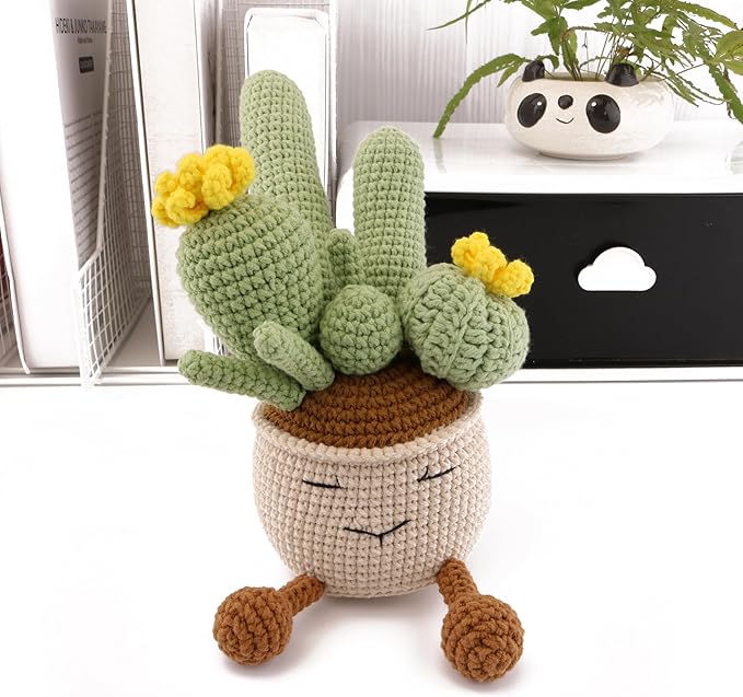Crocheted Plant Cactus, Hand-Knitted Cactus Potted Plants Cute and Interesting Positive Gifts Suitable for Room Office Desktop Classroom Bookshelf Decoration (Yellow)