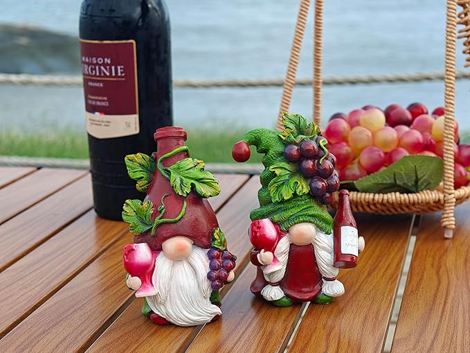 Hodao Red Wine Gnomes Decorations for Home, Home Party Resin Figurines Collectible, Handcrafted Gifts for Wine Enthusiasts, Indoor Outdoor Decor for Dining Tables Kitchen Bar Tabletop Decor