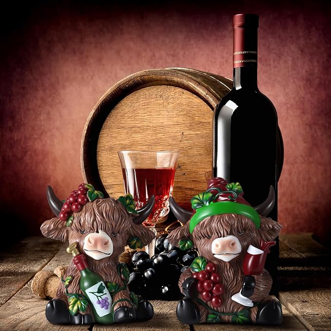Karenhi 2 Pcs Red Wine Highland Cow Figurines Highland Cow Gnomes Scottish Resin Statue Calf Lovers Gifts for Home Garden Kitchen Office Tiered Tray Table Decor