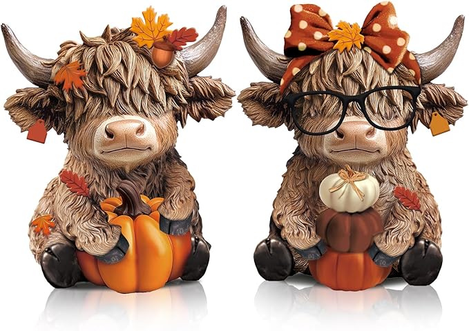 Karenhi 2 Pcs Highland Cow Figurines Thanksgiving Pumpkin Maple Highland Cow Gnomes Leaf Scottish Resin Statue Calf Lovers Gifts for Fall Home Garden Kitchen Office Tiered Tray Table Decor