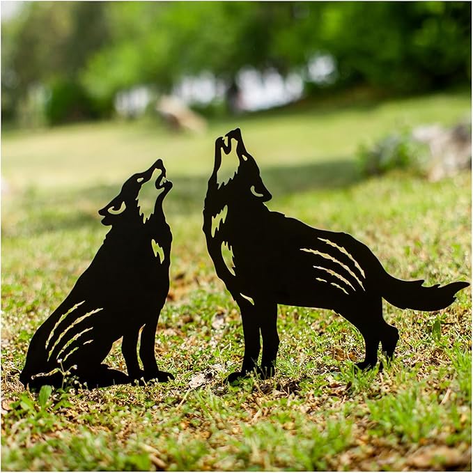 Wolf Metal Garden Stakes Decorative,Wolf Gifts for Women/Men/Wolf Lovers Gifts,Black Wolf Silhouette Statues Garden Decor for Outside,Outdoor Decor,Yard Art,Patio,Lawn Ornaments