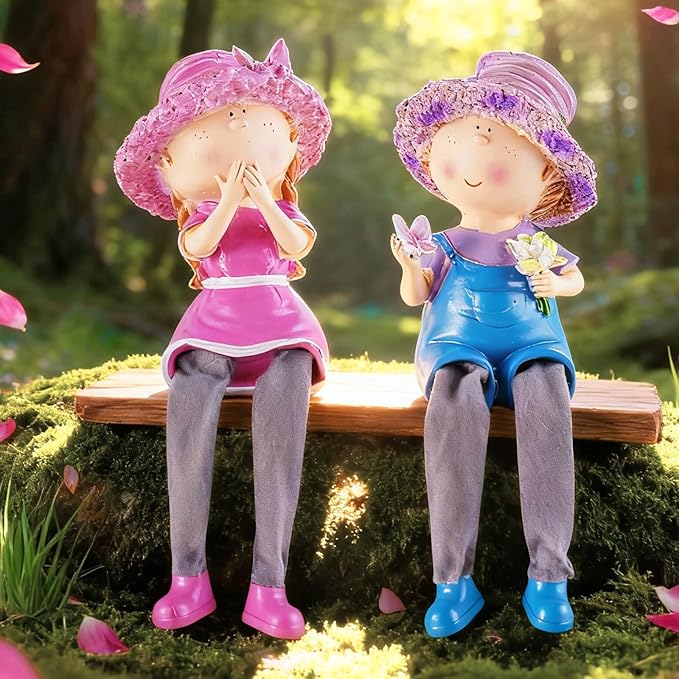 Lavender Outdoor Garden Resin Couple Statues (Boy & Girl with Cloth Legs), Suitable for Patio, Garden & Courtyard Decor, Indoor Love-Themed Ornament, Ideal Gift for Parents & Friends