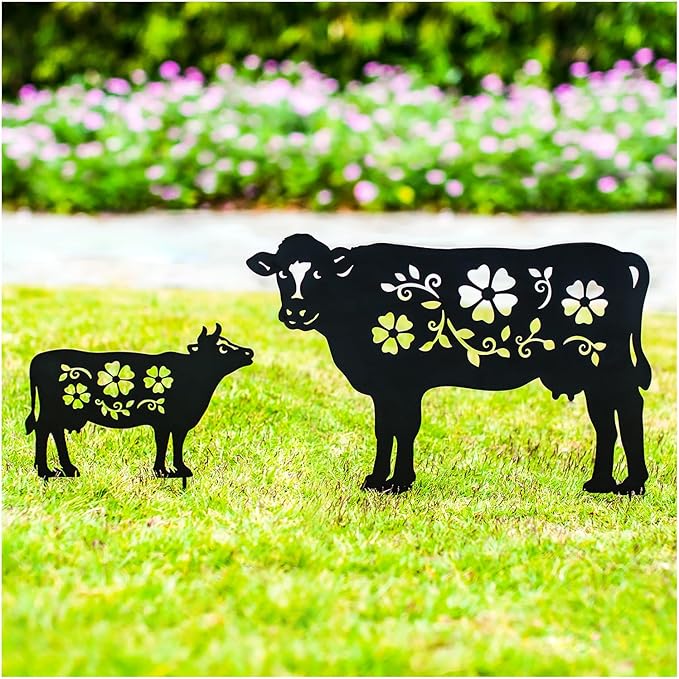 Cow Metal Decorative Garden Stakes Cow Gifts for Women Men Mom Birthday Gifts Silhouette Statues for Garden Decor, Yard Art, Patio, Outside, Lawn Ornaments, Outdoor Decorations