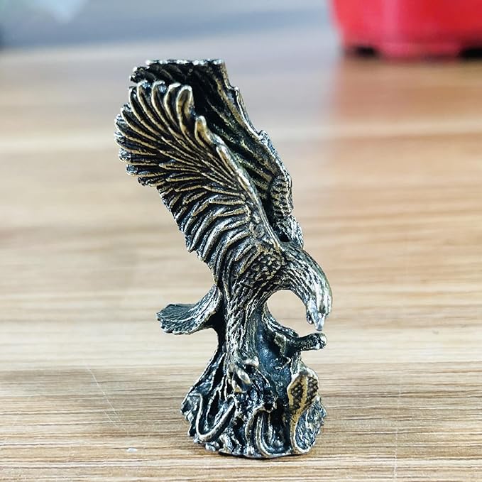 2Pcs Brass Eagle Statue Figurine Decor, Retro Mini Copper Snail Statue Home Decoration for Living Room and Desk, Outdoor Pond Garden Lawn Decor Landscaping,Landscape Animal Statue