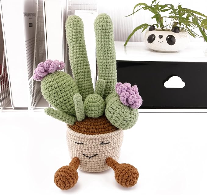 Interesting Cactus Crochet Lovely Cactus Plants, Suitable for Refueling Gifts, Birthday Gifts, Party Home Decoration Photography Props (Purple)