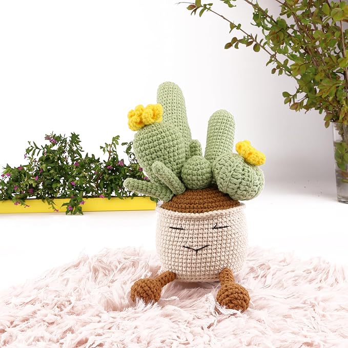 Crocheted Plant Cactus, Hand-Knitted Cactus Potted Plants Cute and Interesting Positive Gifts Suitable for Room Office Desktop Classroom Bookshelf Decoration (Yellow)