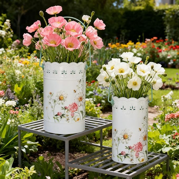 Set of 2 Vintage White Metal Flower Pots, Decorative Floral Buckets Distressed Iron Vases Farmhouse Planters for Dried Flowers, Faux Plants, Home Garden Decor (Flower)